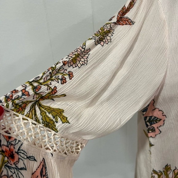 Anthropology RD + KoKo boho women’s cream and floral peasant design blouse - Picture 8 of 10